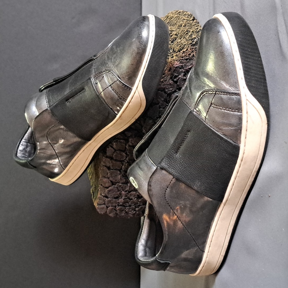Johnston & Murphy Black Leather Slip-On Sneakers with White Sole